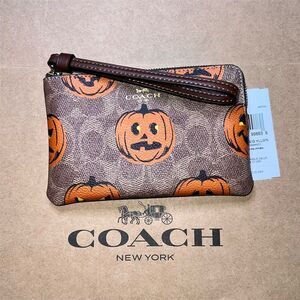 COACH Halloween Pumpkin Print Corner Zip Wristlet Wallet CCL20 NWT